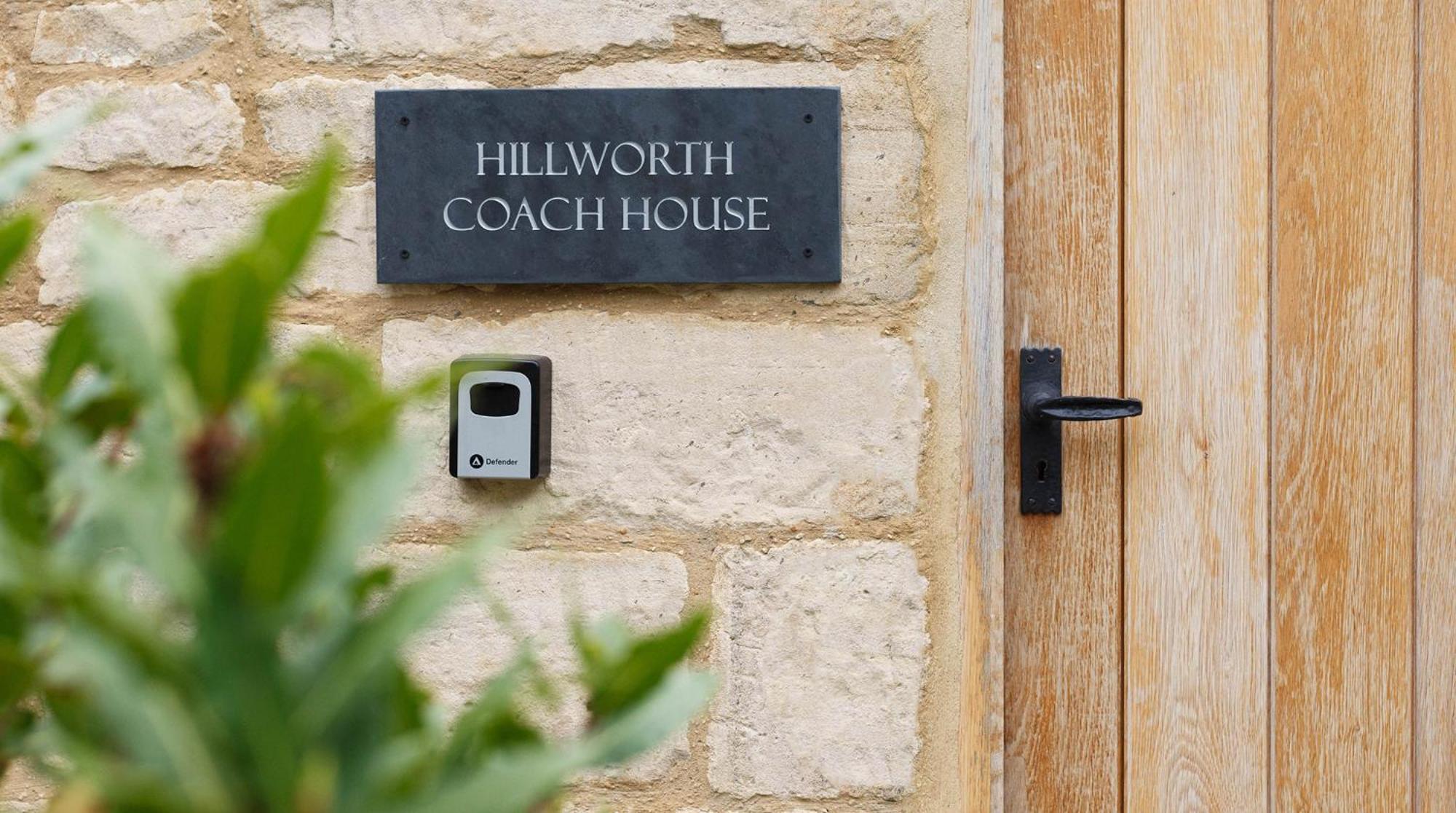 Bright & Beautiful Open Plan Coach House Painswick Villa Bagian luar foto